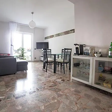 Pacifico Bed & Breakfast