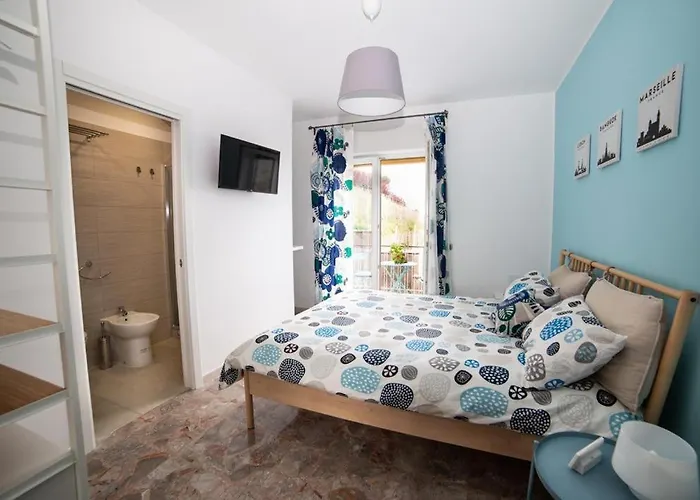 Alojamento de Acomodação e Pequeno-almoço Pacifico Nápoles